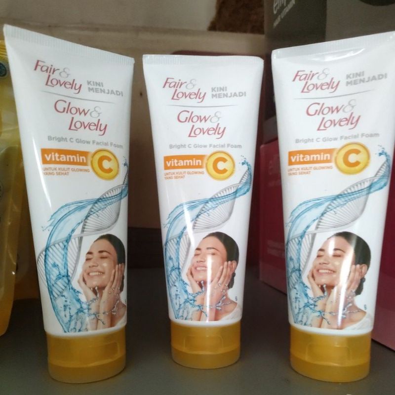 Glow &amp; Lovely - Fair &amp; Lovely Facial Foam Sabun Muka Pembersih Wajah 100G