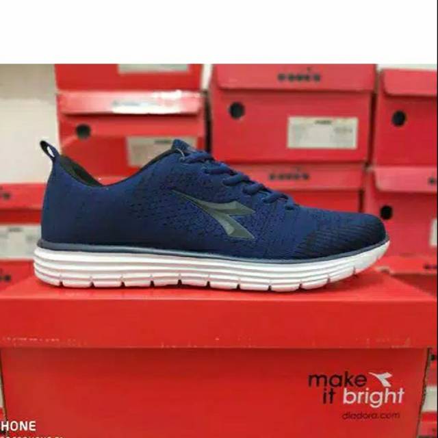 SALE 70% SEPATU LARI PRIA DIADORA ITALA NAVY ORIGINAL 100%