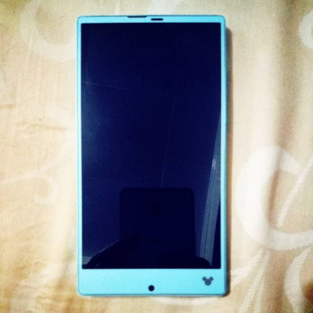 Sharp aquos SH02G 98 persen