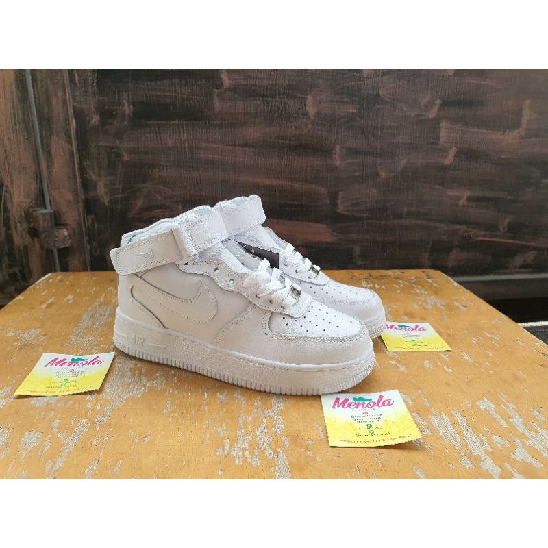 nike force 1 mid white