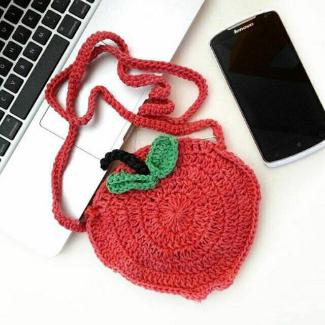Tas Rajut (Strawberry)