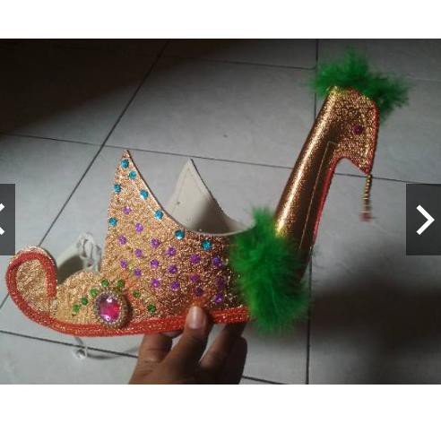 Lagi Trending Mahkota Tari Burung Manuk Merak Adat Karnaval