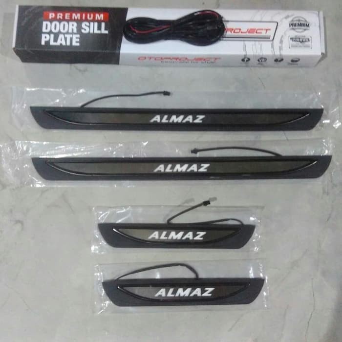 Sillplate samping ALMAZ Otoproject with Lampu Led Wuling Almaz