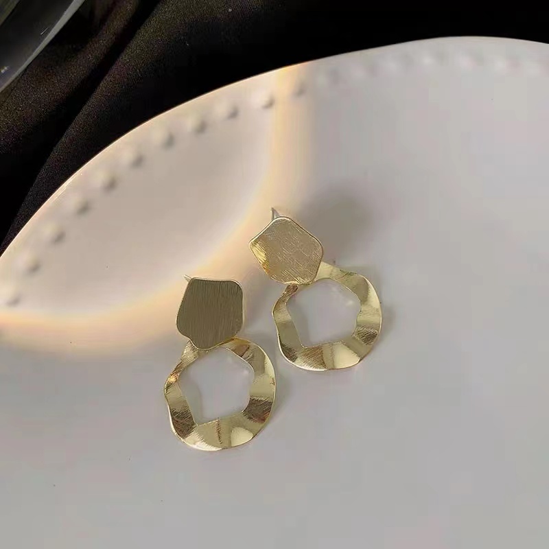 (Hello Girl)E02 Anting Tusuk Wanita Korea Bunga Pita Hati Mutiara Import-E02 Circle Twist