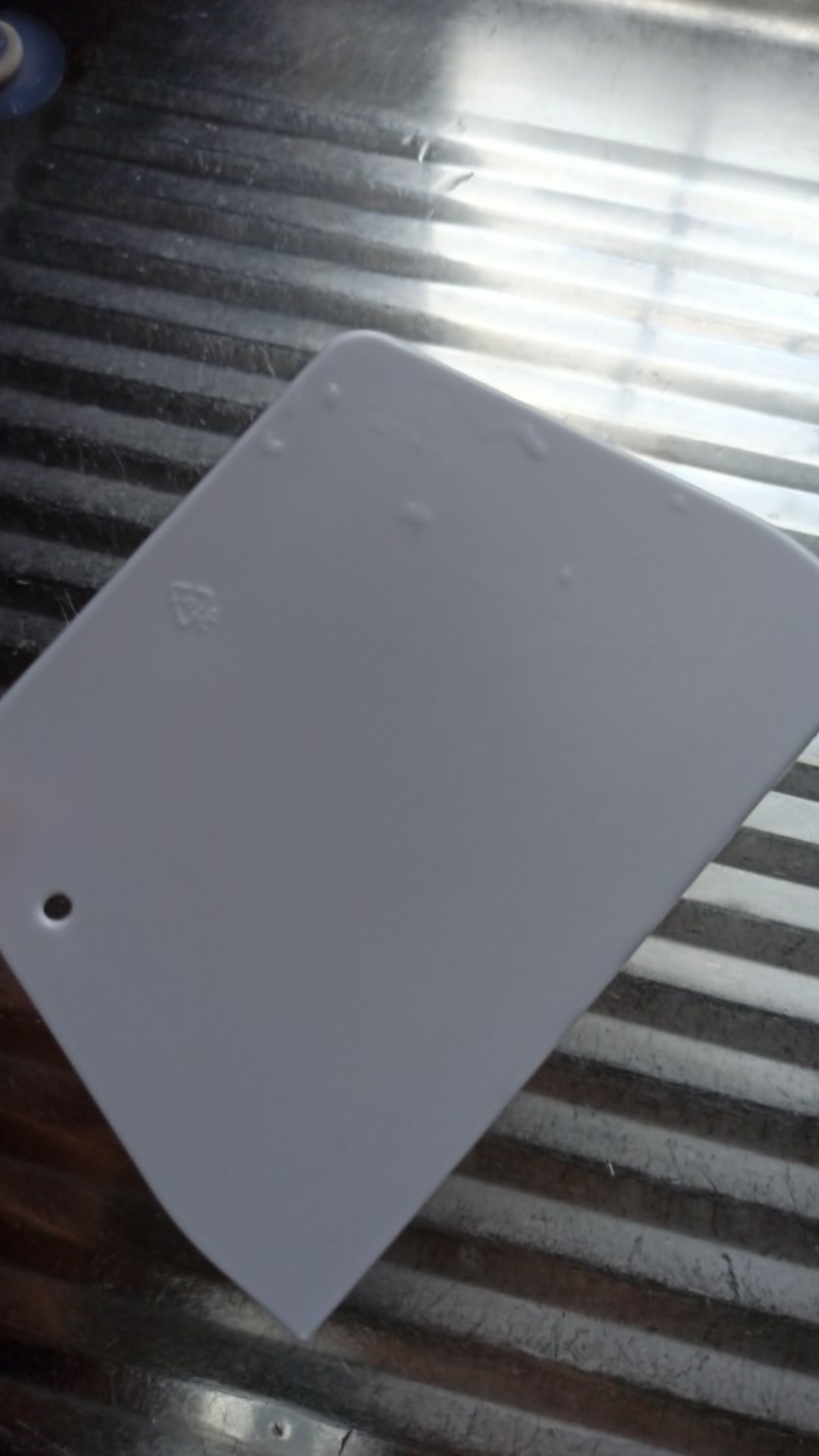 Pisau Pemotong Adonan Kue Bentuk Tangga Bahan Pp Warna Putih Lyhm