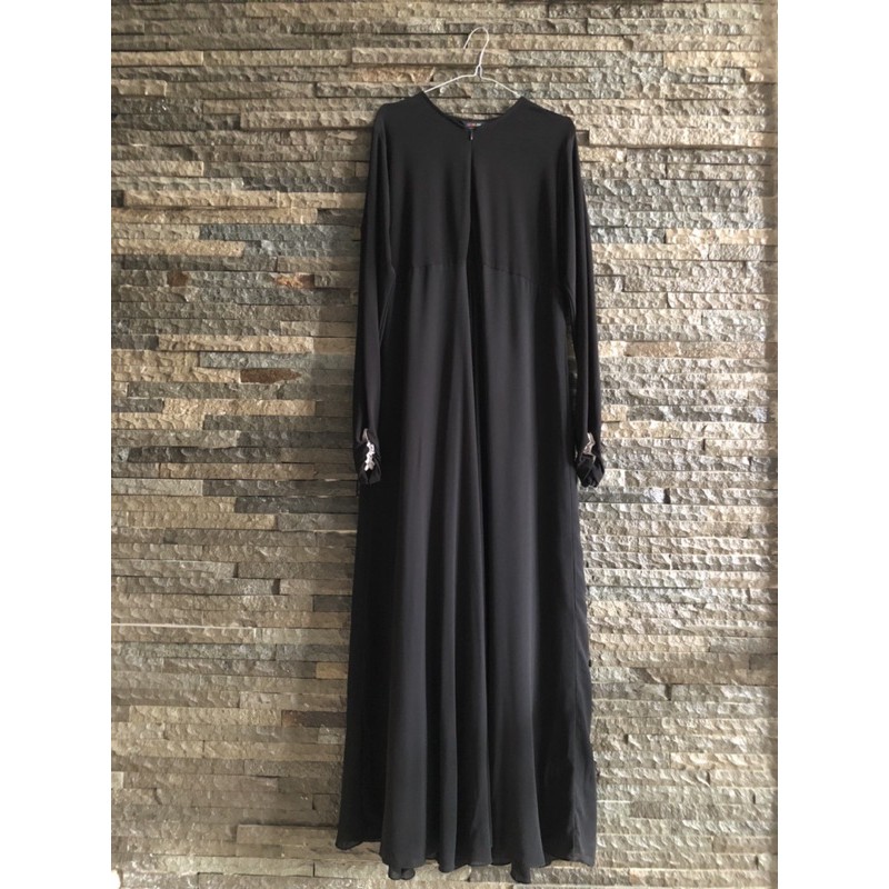 preloved sisesa dress + khimar hitam