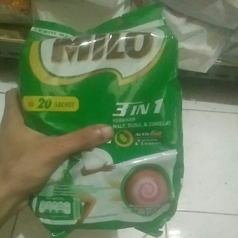 milo 3 in 1 sachet isi 20 x 35 gram