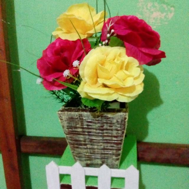 Bunga pot pagar
