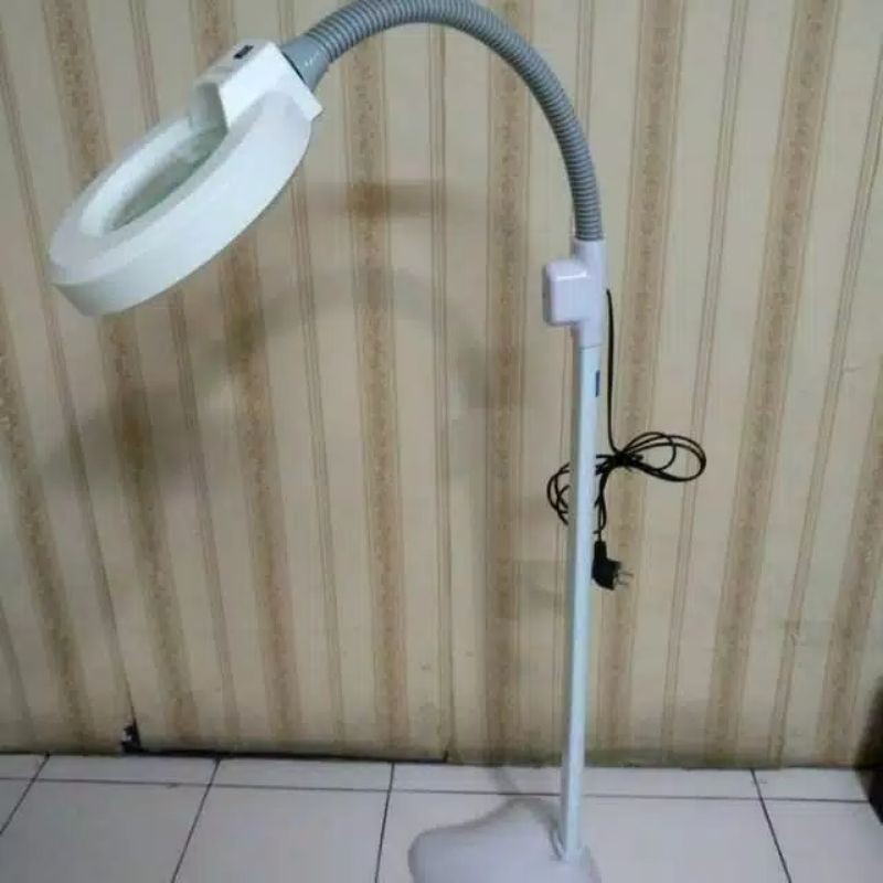 Lampu facial/ kaca pembesar salon/ LED facial/ lampu salon / lampu baca / lampu pembesar