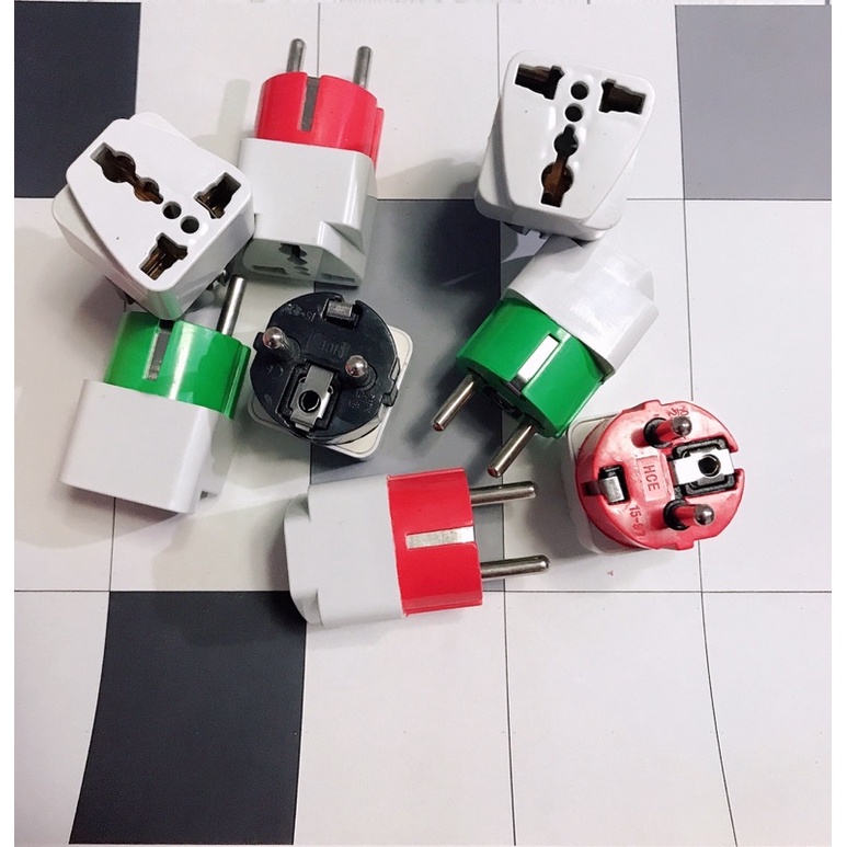 Over Steker Adaptor 3 Kaki Travel Adapter ke 2 Universal / Over Steker kaki tiga 3 jadi kaki dua 2