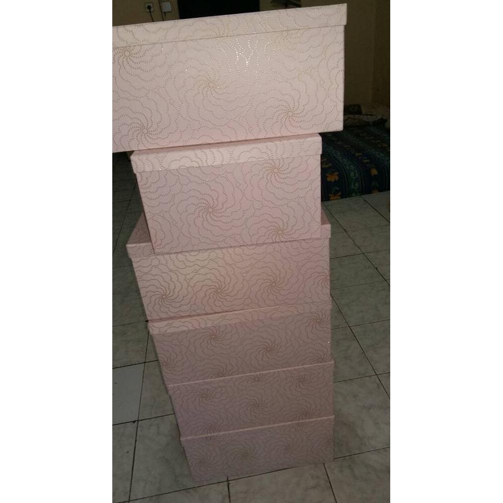 

Kotak Kado Dan Seserahan/Parcel Bengiweti