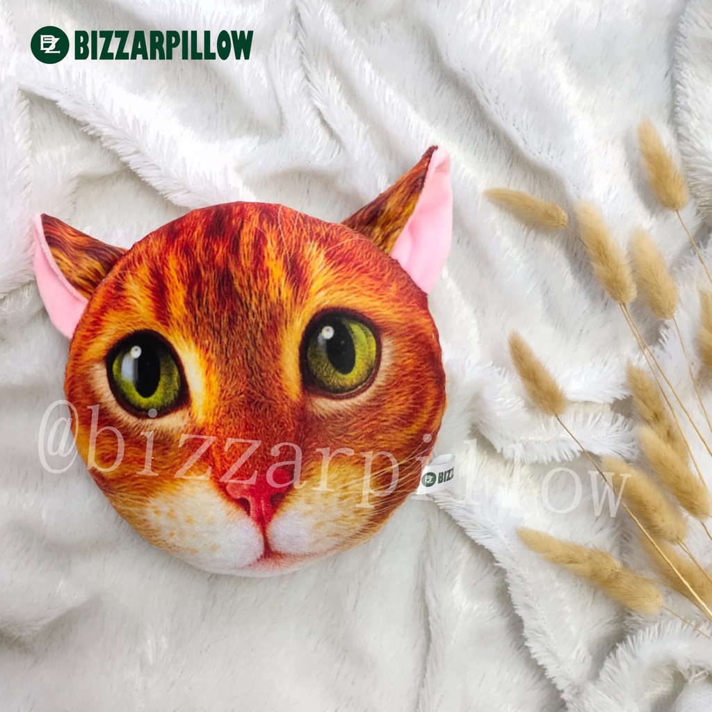 Bizzarpillow Bantal Kepala Kucing Yelvo size S BZ049