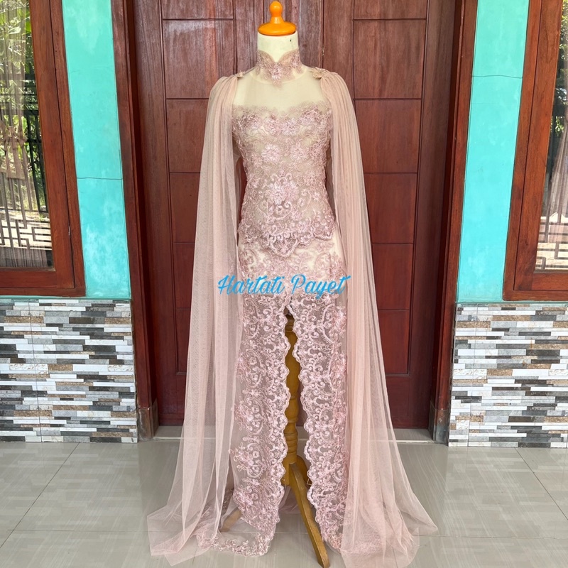 Kebaya akad ekor tanpa payet/Gaun Pengantin Akad