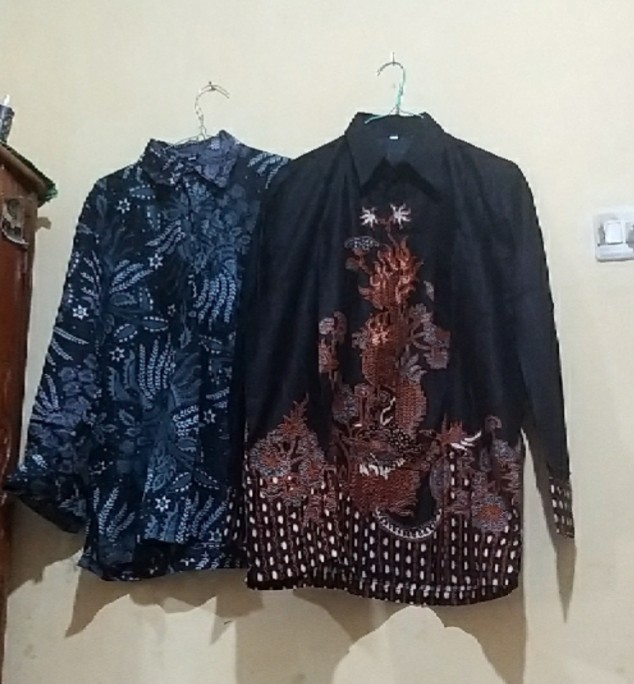 Kemeja Batik Cowok Batik Pria Hitam Manis Bswart