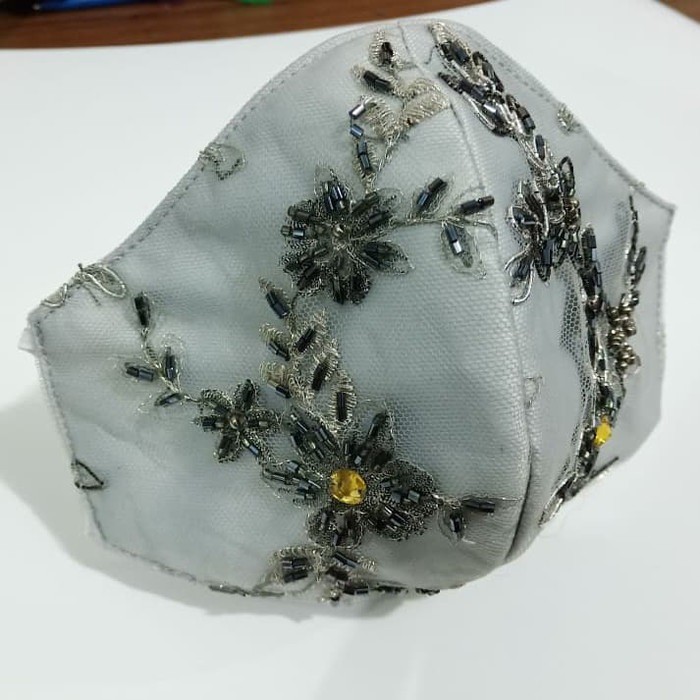 Masker Kain Motif Manik Swarovski - 3ply dengan Filter SpunBond (Earloop/Headloop)