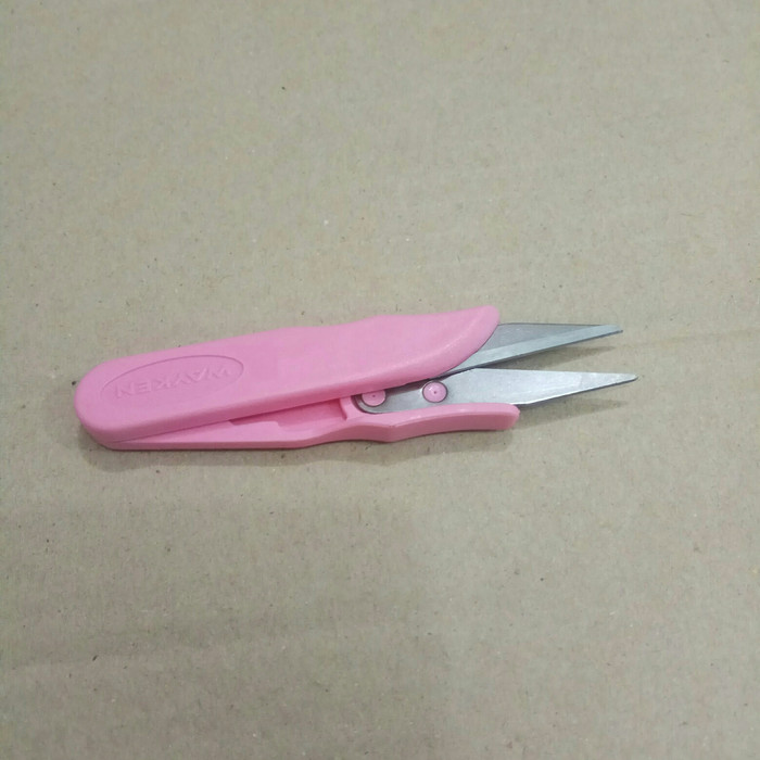 

Gunting benang jahit kain PLASTIK