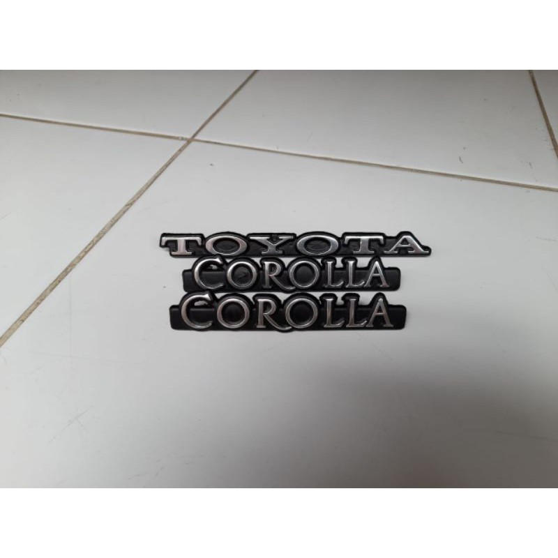 emblem bagasi corolla ke30