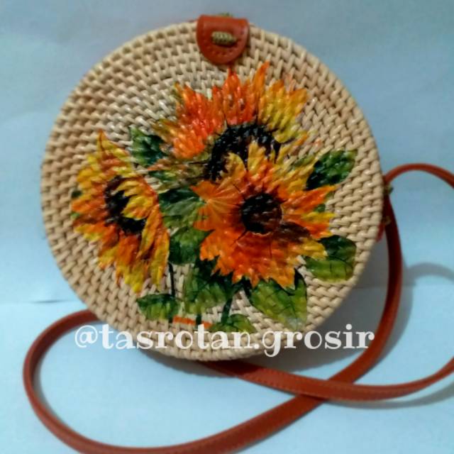 

Tas Full Rotan Lukis