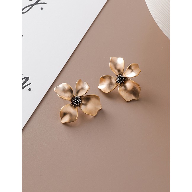 LRC Anting Tusuk Fashion Gold 925 Silver Needle Matte Metal Three-dimensional Flower Earrings D28165