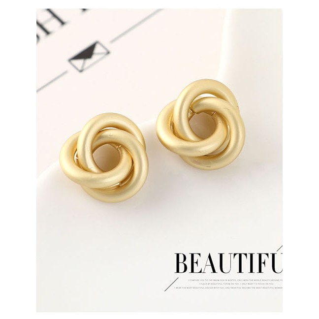 LRC Anting Tusuk Fashion Gold Plated Gold-plated Small Flowers S925 Silver Needle Earrings Y62831