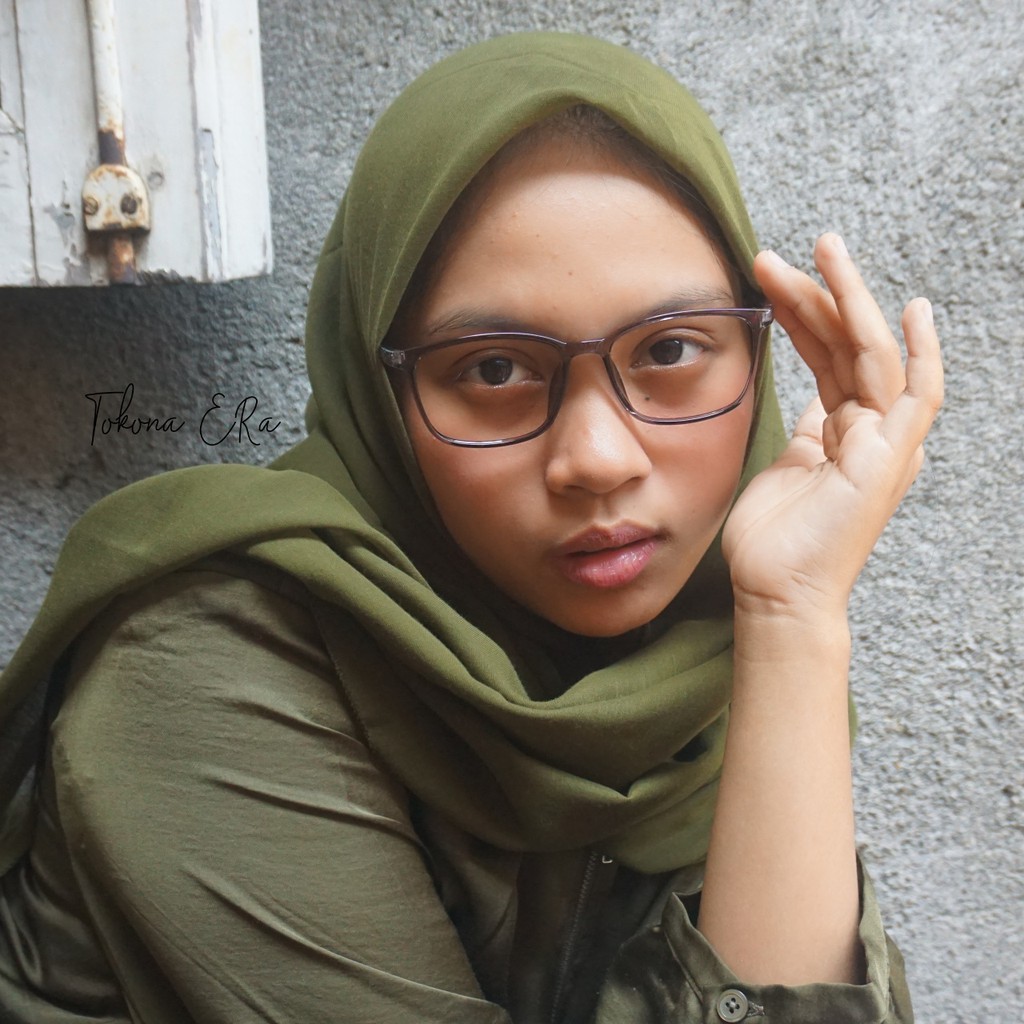 GNA eyewear Frame kacamata pria wanita ringan simple dan lensa antiradiasi photocromic