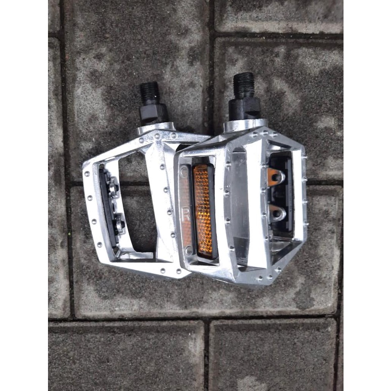 TERMURAH!!! Pedal Sepeda BMX As Kecil Full Alloy CHROME / Realpict