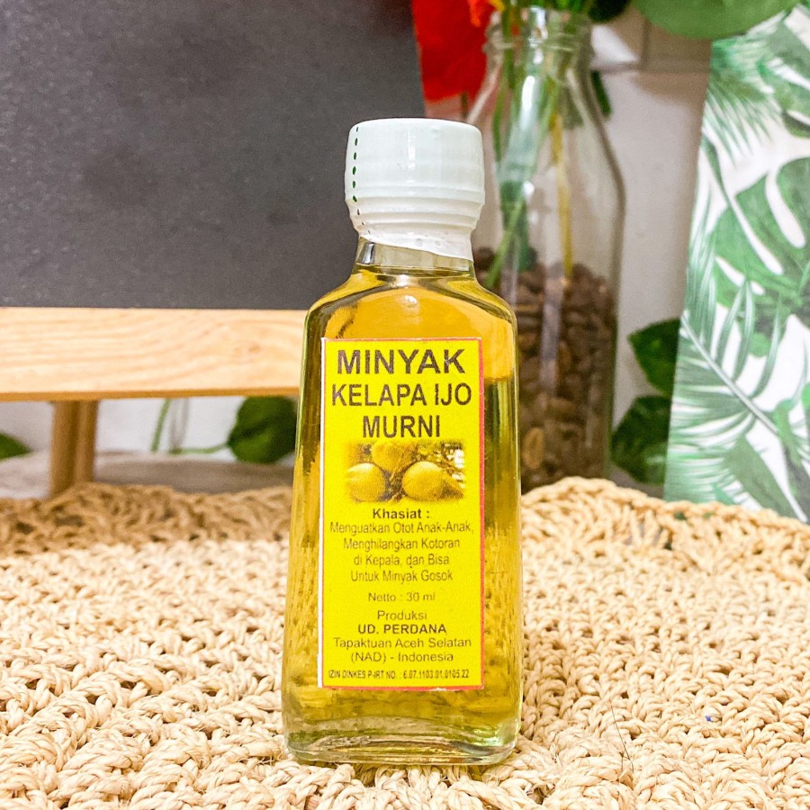 Minyak Gosok Pijat dan Urut Kelapa Ijo Menguatkan Otot Anak / Minyak Kelapa Ijo Murni 30ml