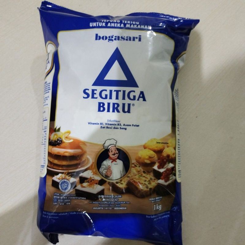 

TEPUNG TERIGU SEGI TIGA BIRU SERBA GUNA 1KG