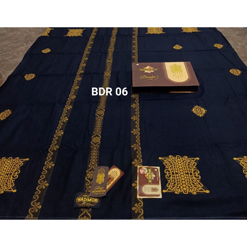 Sarung Wadimor Motif Jacquard Bordir