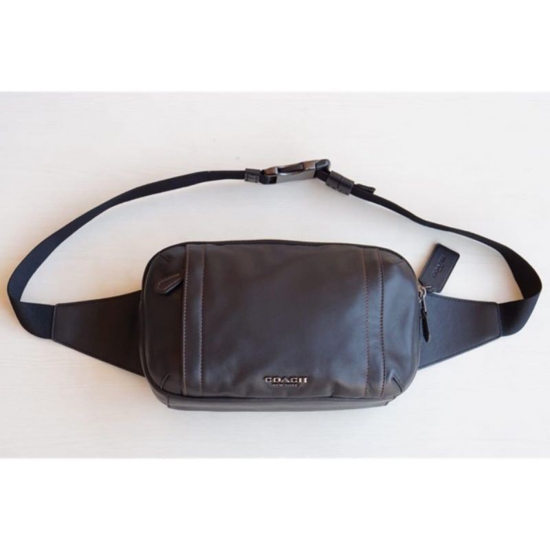 coach graham utility pack black/tas coach selempang pria