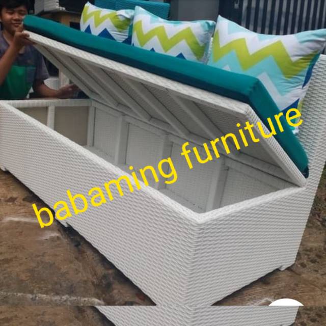 Sofa bench storage rotan sintetis