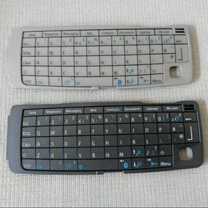 Keypad dalam Nokia 9300 dan 9300i