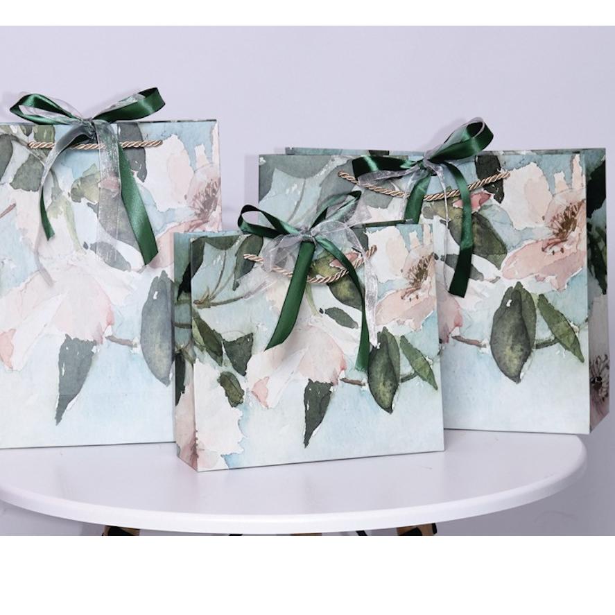 

[PRODUK J9KUL] Premium Paperbag kado/ Kantong kado / Paperbag gift/ KANTONG TAS KARTON /paper bag Kado RPC