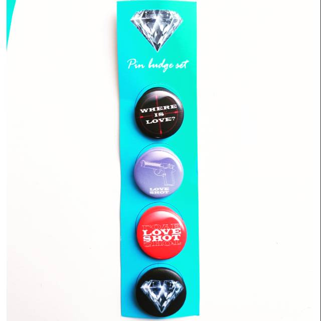 EXO LOVE SHOOT PIN BUDGE SET KPOP BROOCH