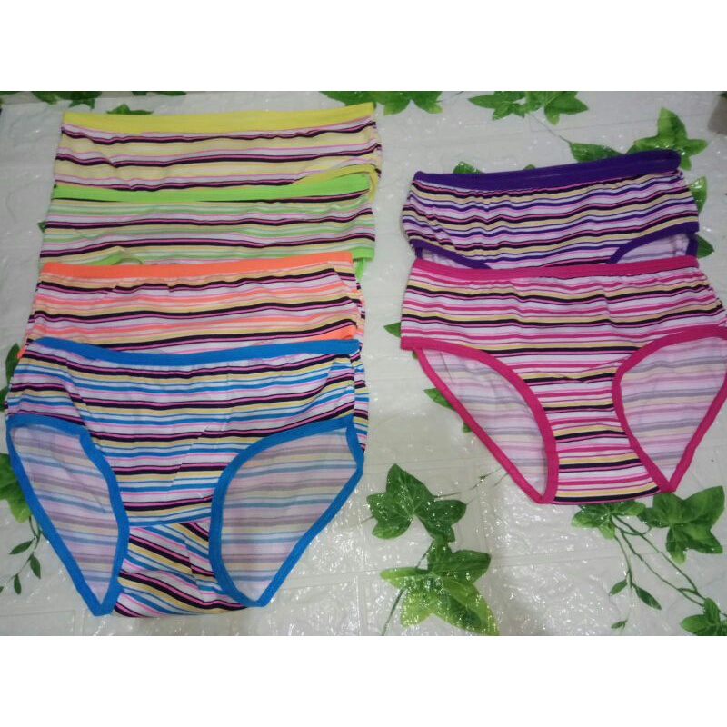 CD CELANA DALAM WANITA ECER MOTIF GARIS