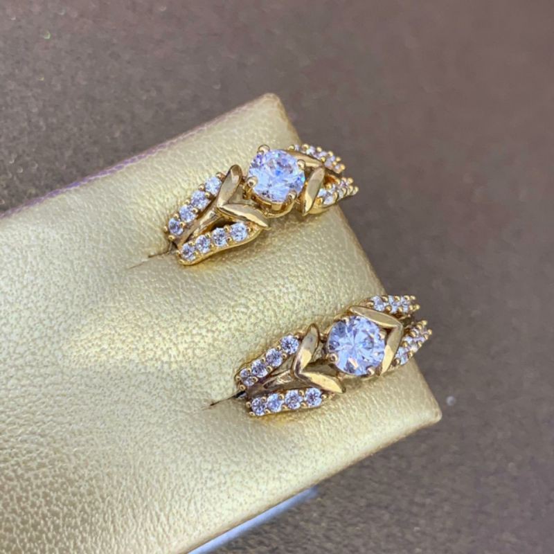 UBS ANTING EMAS 700 AAE0189