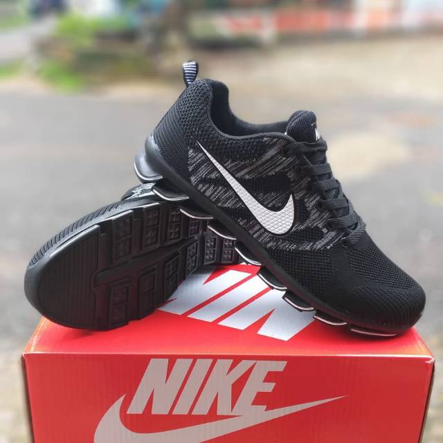 NIKE  APPAREAL IMPORT Vietnam