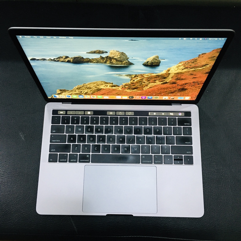 DISKON Macbook Terbaru Macbook Pro 13-inch 2017 Touchbar Grey Core i5 Ram 8GB SSD 256GB-SSD 512GB