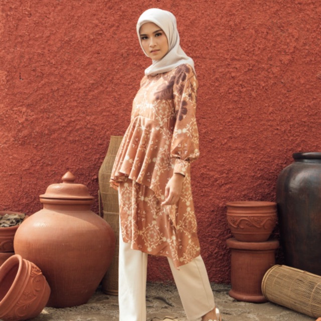 Wearing klamby clove tunik in rust