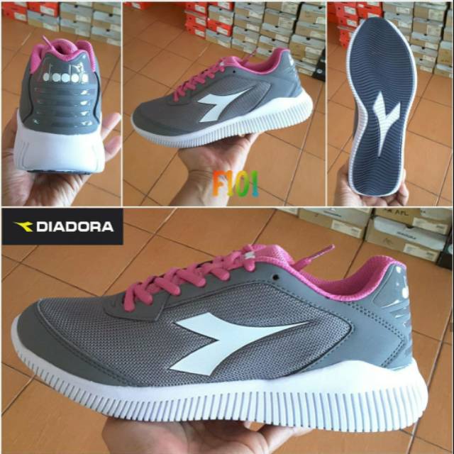 SEPATU SPORT DIADORA WANITA