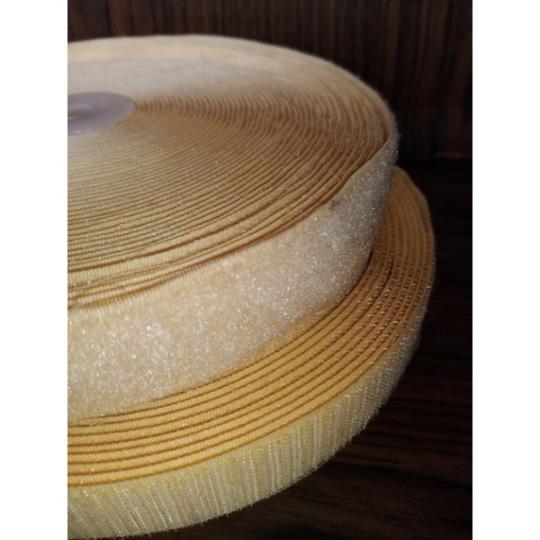 

Velcro tape/perepetan/kain perekat warna cream