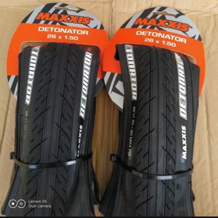BAN LUAR MAXXIS DETONATOR 26 x 1.50