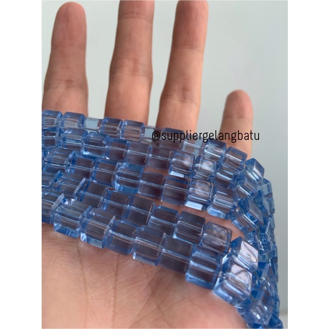 kristal Ceko kotak 8 x 8mm BLUE QUARTZ crystal biru bross manik manik