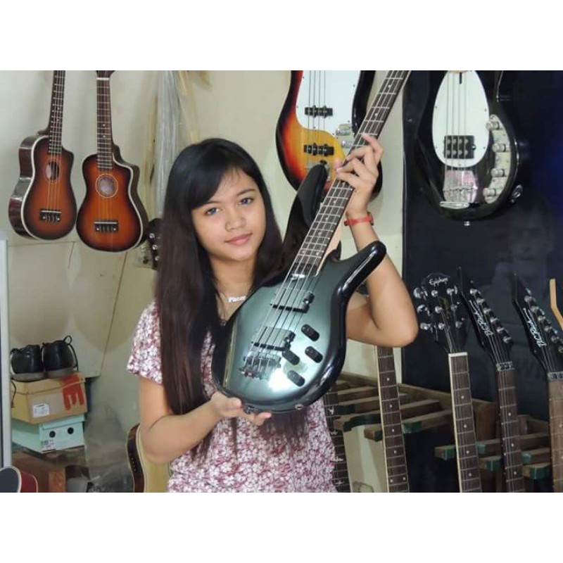 BASS LISTRIK IBANEZ SDGR HITAM