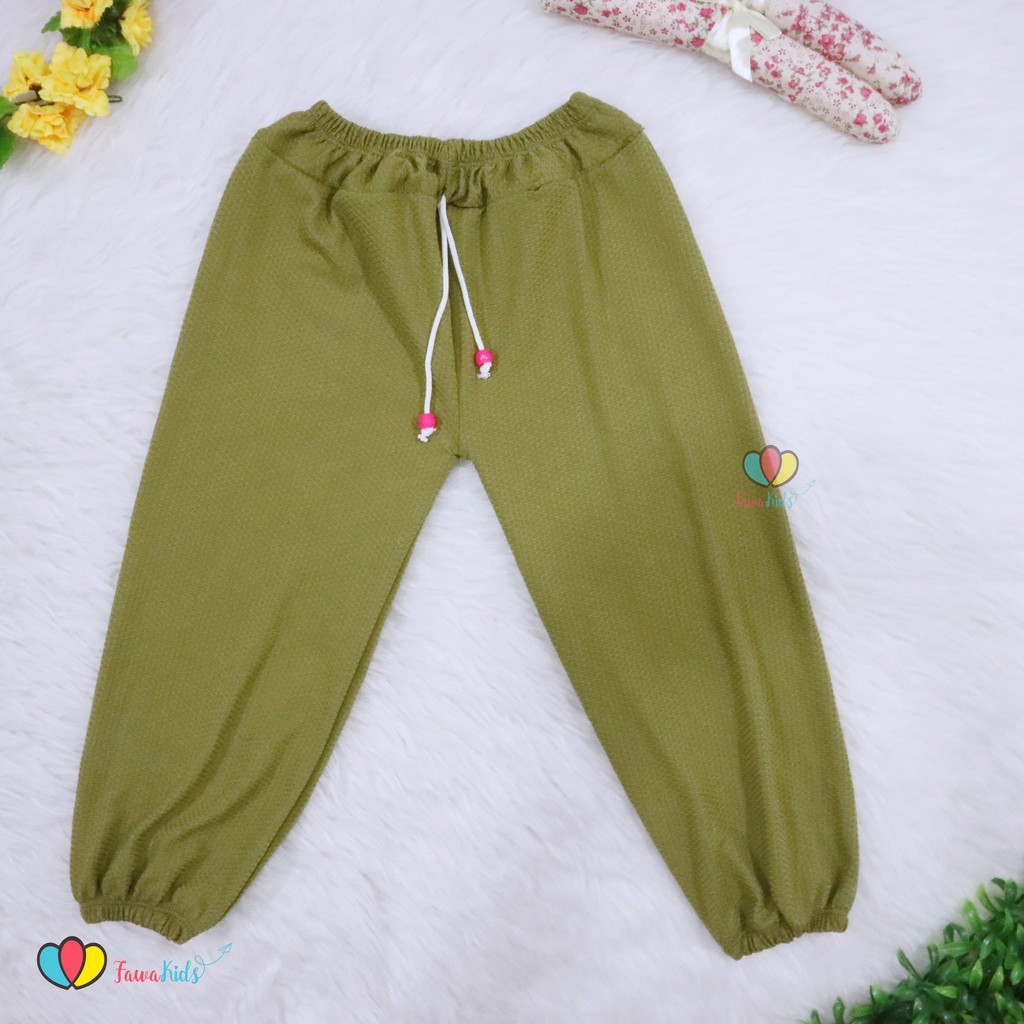 Jogger Polos Molly Uk. 5-6 Tahun / Pants Celana Panjang