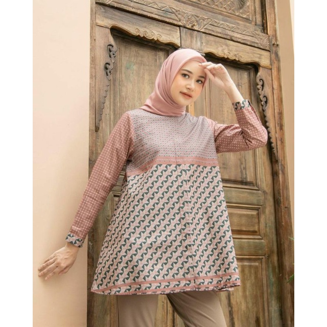 Suri Blouse by Heaven Lights (Sugar Berry S & XL)