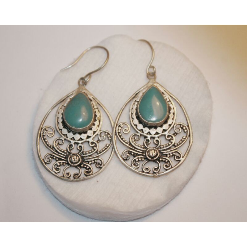 Anting Alpaka Mata Hijau