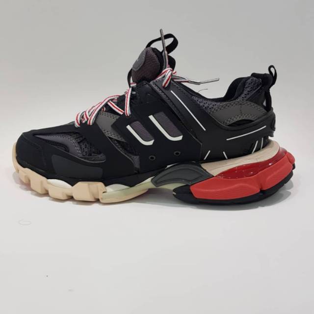 Balenciaga Track Black Red Sepatu Unisex Pria Wanita Sepatu Hits Kekinian Berkualitas Remaja Dewasa