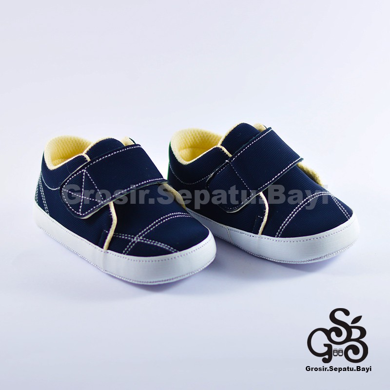 sepatu bayi baby shoes prewalker laki laki umur 2 sampai 14 bulan simple classy warna biru navy