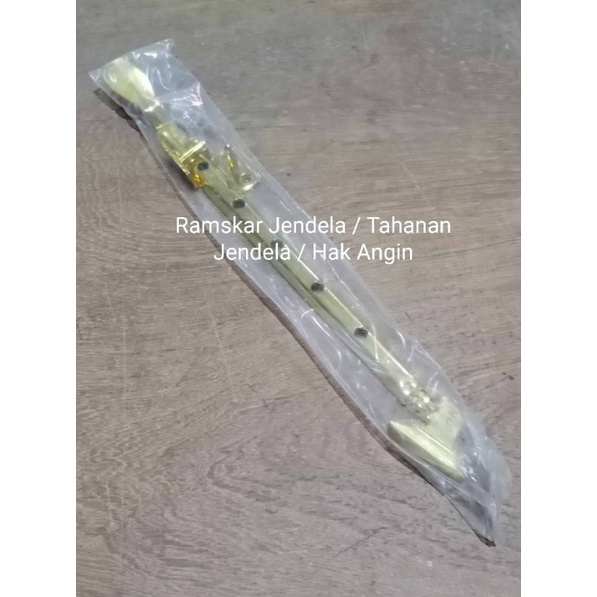 LAMSKAR JENDELA TARIKAN JENDELA LUBANG